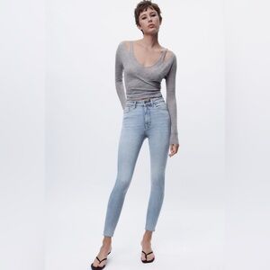 Zara Woman Slim Fit - Skinny Leg - Mid-Rise Jeans